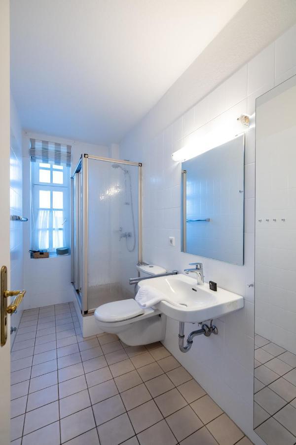 Villa Friedericia, Wohnung 3-Hochparterre Links Wyk auf Foehr Luaran gambar